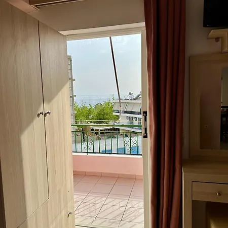 Elysian Sunset 3* Himara